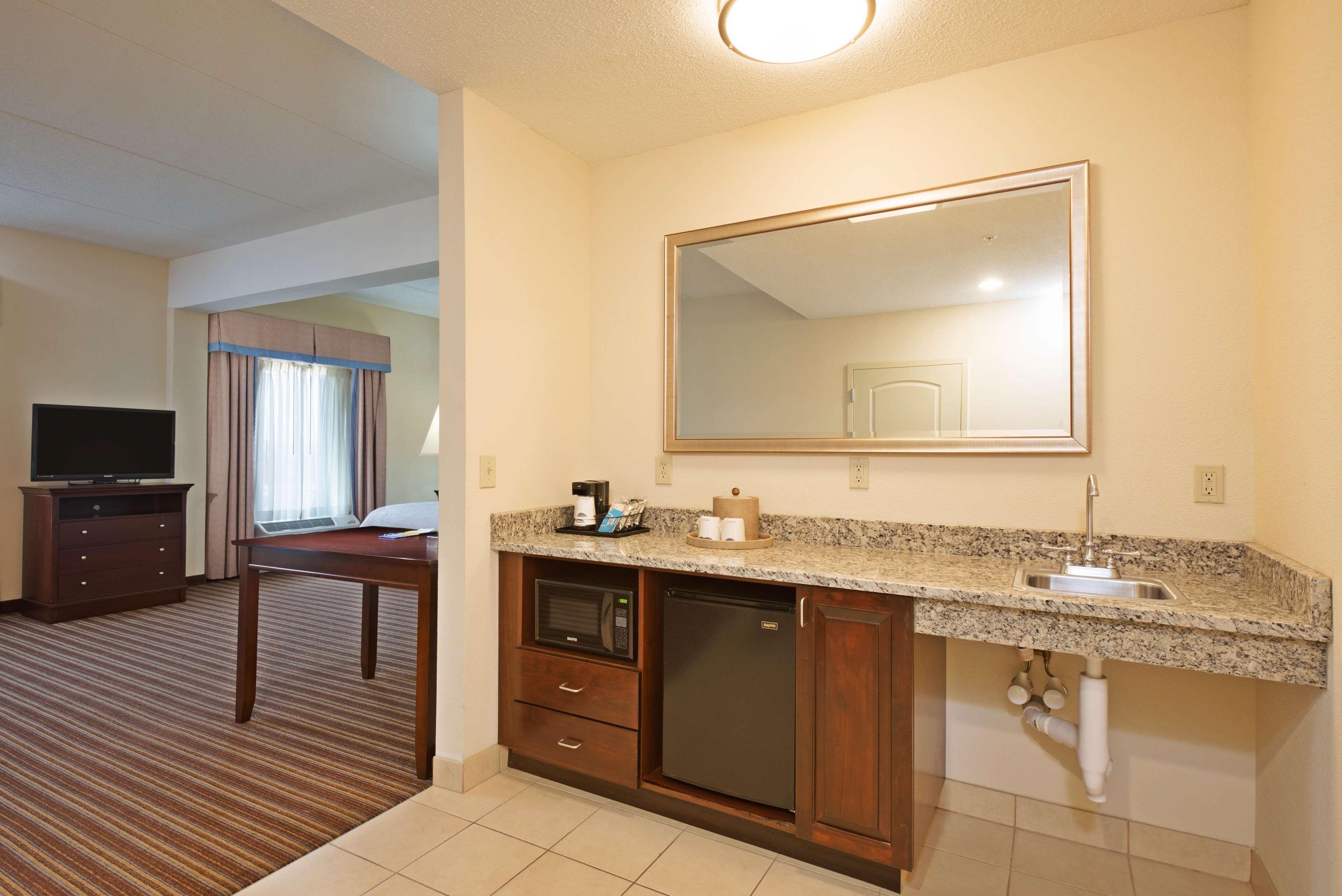 Hampton Inn Gainesville-Haymarket Eksteriør billede